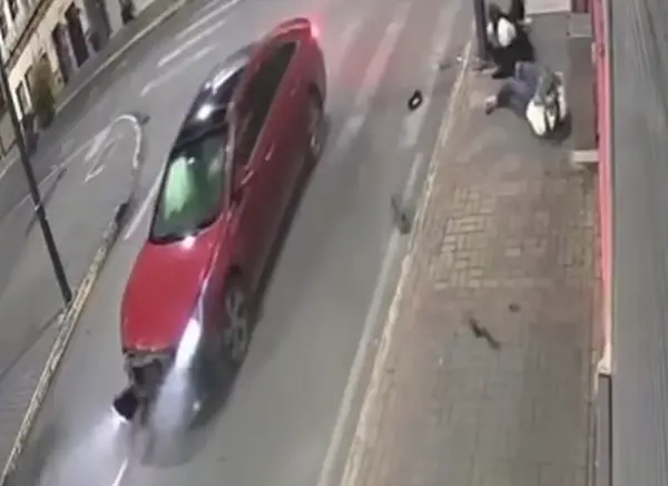 Video | 2 heridos en accidente de tránsito en Riobamba