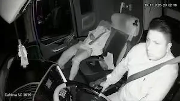 Video | Chofer frustra asalto armado en bus interprovincial