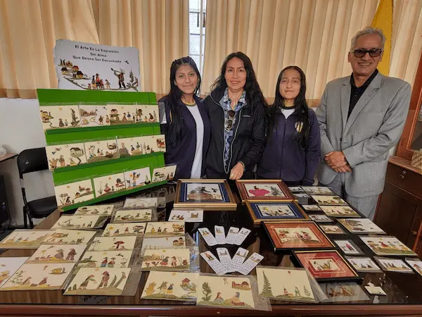 Instituto de Sordos de Chimborazo impulsa el proyecto Creando Arte con Mis Manos
