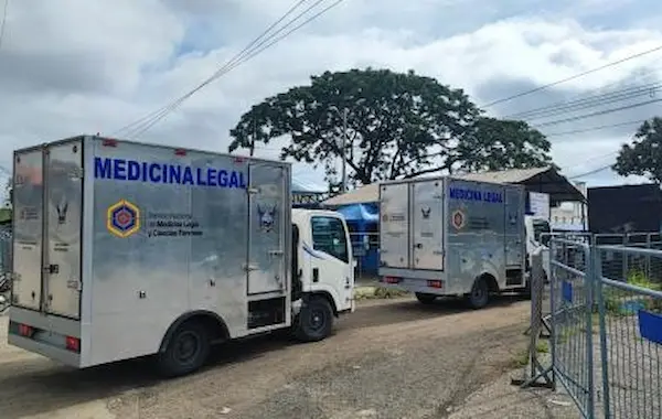 Los carros de Medicina Legal tuvieron arduo trabajo este día