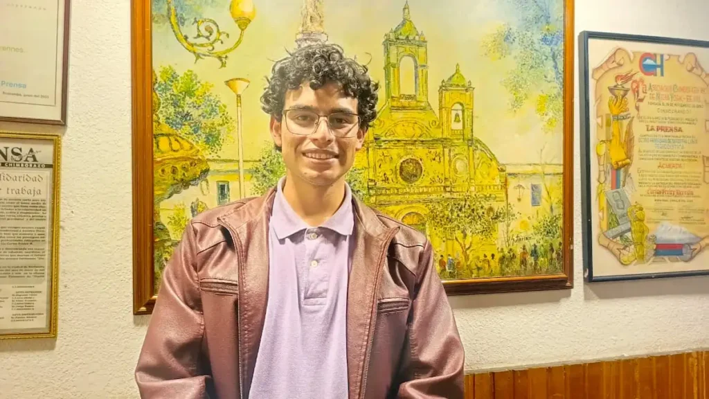 Primer riobambeño con certificado Harvard impulsa el cambio social