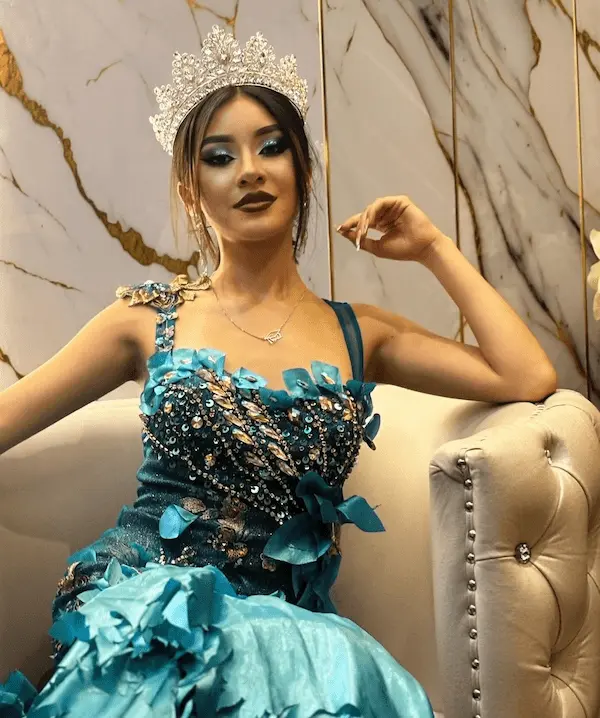 Sociedad Pedro Vicente Maldonado en Riobamba coronó a su Reina