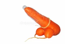 Extraen una zanahoria del cuerpo de una mujer