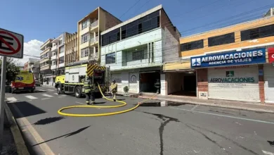 Bomberos controlan incendio en Riobamba