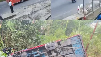 Bus con 25 pasajeros se precipita a un abismo