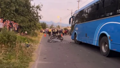 Ambato 2 hombres mueren tras accidente en Huachi Grande.