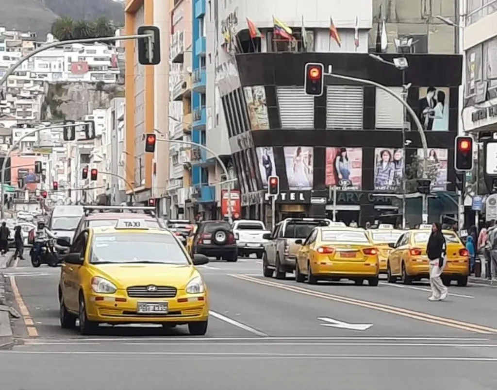 Ambato conoce cómo denunciar a un taxista por mal servicio.