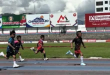 Competencia atlética para niños desde los 3 años en Riobamba.