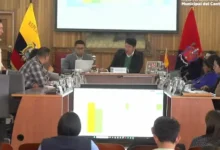 Concejales de Riobamba dejan sin quórum a alcalde antes de votar