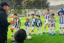 Ex técnico de Cisneros FC abrió su academia en Riobamba.