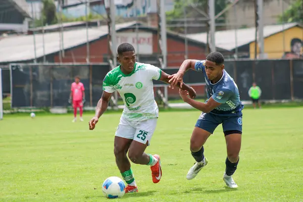 Liga de Portoviejo jugará la final del ascenso y la serie B.