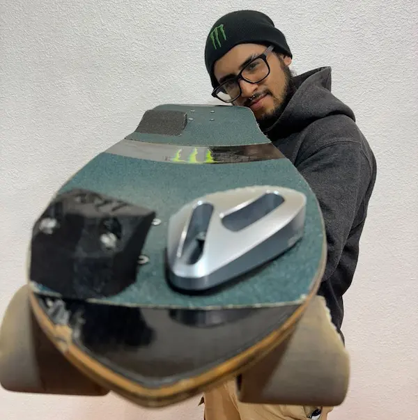 World Downhill Skateboarding: riobambeño está compitiendo.