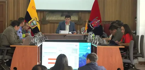 Municipio Riobamba reduce jefaturas y cambia personal