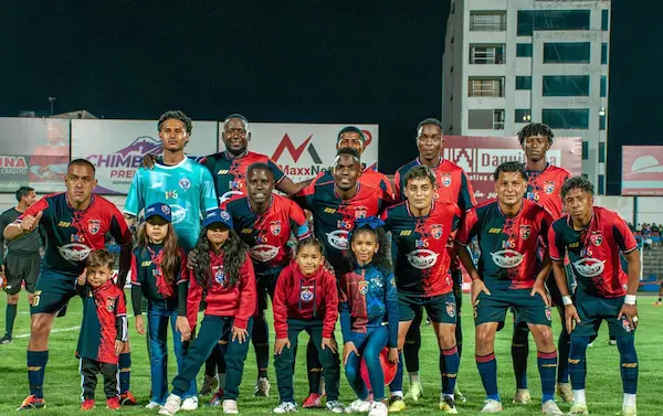 Plantilla de Centro Deportivo Olmedo en amistoso de noviembre.