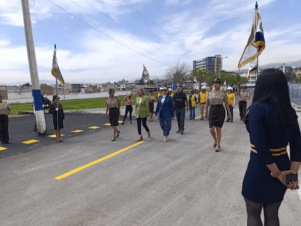 Policía y Prefectura de Chimborazo inauguran repavimentación del Comando