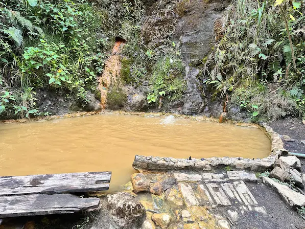 Aguas termales en el Ojo del Fantasma