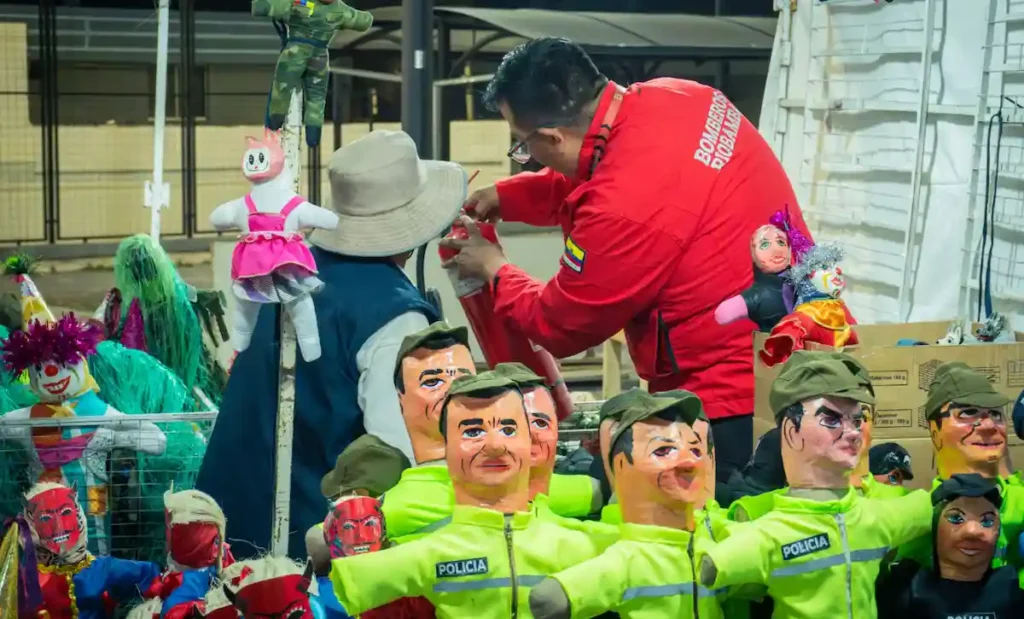 Campaña de prevención del Cuerpo de Bomberos Riobamba