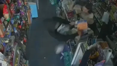 Comerciante frustra intento de asalto en Ambato y el video se vuelve viral