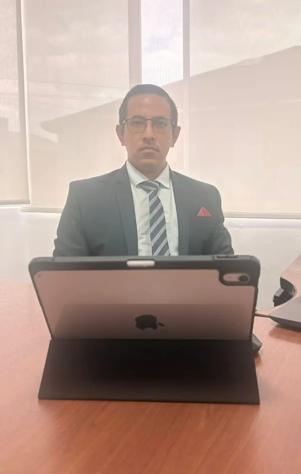 Álvaro Moya, abogado de la firma Insurance Lawyer, sigue la causa