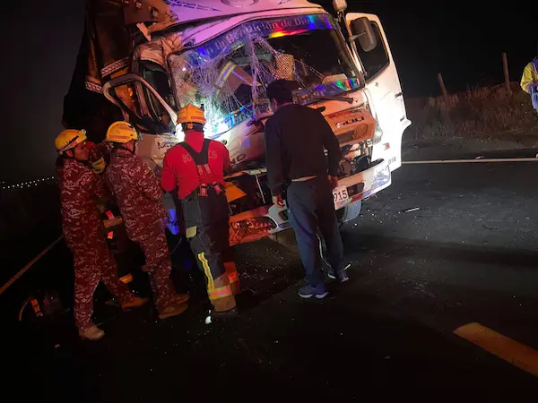La oportuna intervención de los Bomberos de Guano fue decisiva