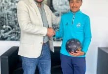 Ramiro Vallejo entregó balón de Kendry Páez