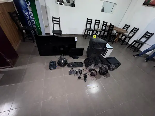 Varias de las evidencias encontradas