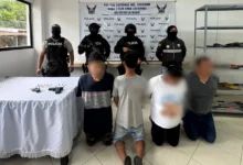 4 hombres detenidos por portar armas y droga en la Maná.