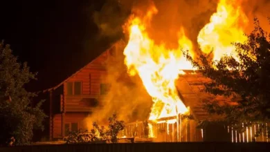 Madre incendia su casa y mata a su hija de 4 años