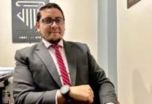 Abogado de Riobamba pide apoyo para llegar a la Alcaldía