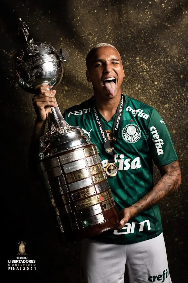 Deyverson es campeón de la Libertadores.