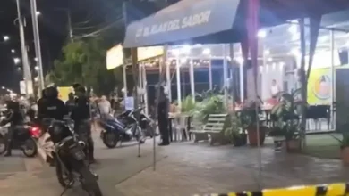 Hombre muerto mientras servía encebollado en su local