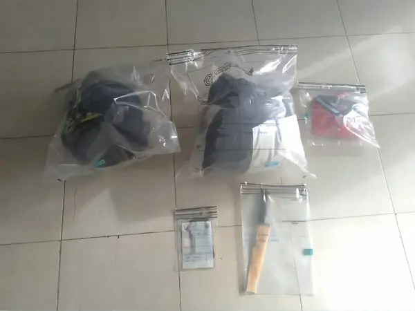 Parte de las evidencias encontradas por la Policía Nacional