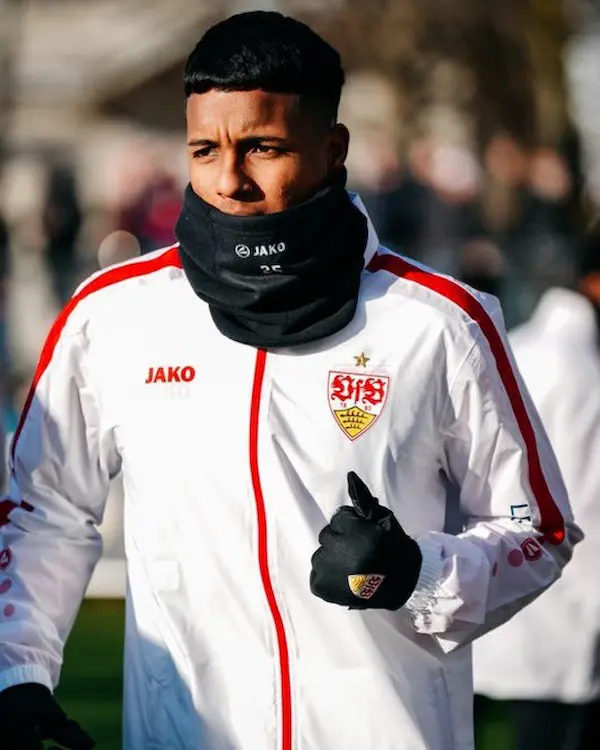 Arévalo en los entrenamientos con el Sttutgart.