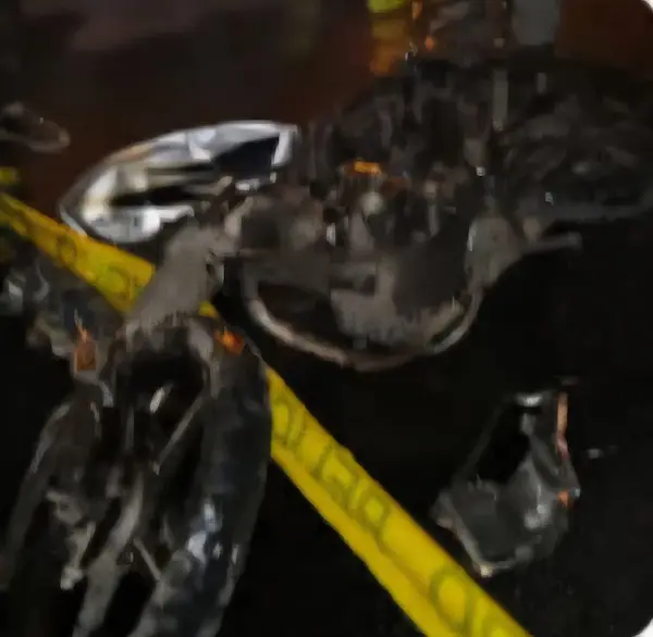 El liviano vehículo no quedó ni para el cuento, como se dice en el argot popular