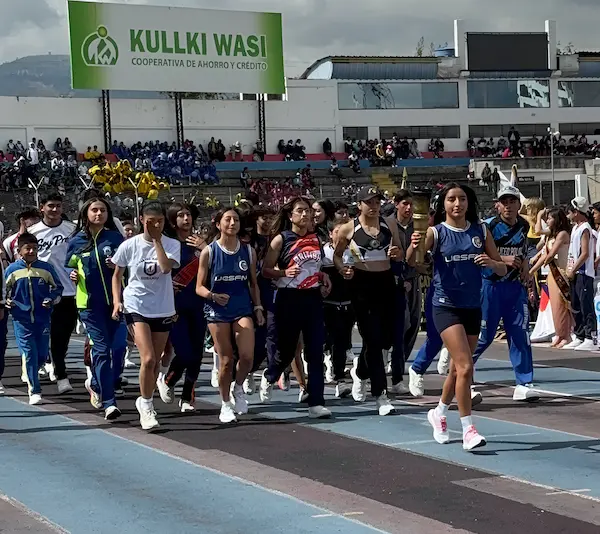 Juegos Estudiantiles 2026 se inauguraron en Riobamba.