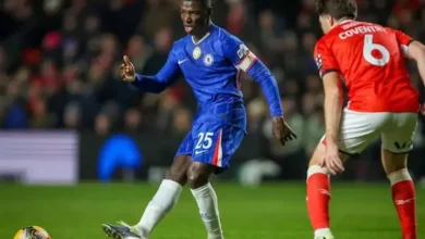 Moisés Caicedo cumple el sueño de un niño en Inglaterra.