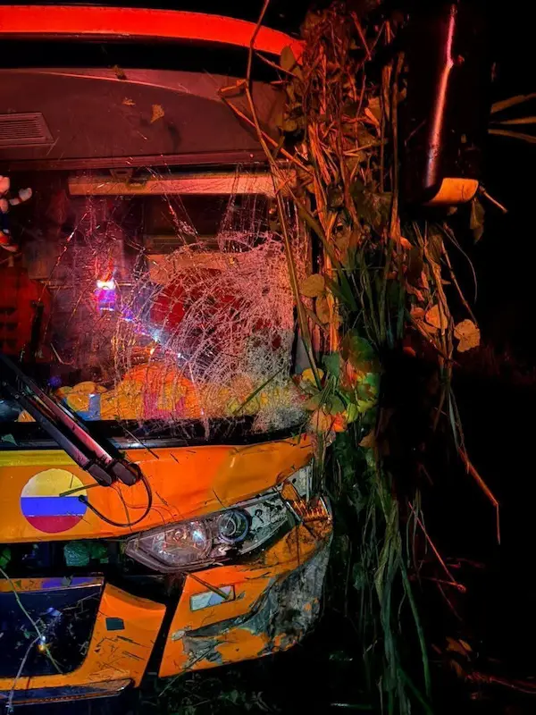 Pareja muere en fatal accidente en su moto