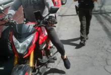 Policía Nacional recupera 2 motos en Alausí y Guamote