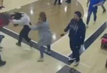 Video | madres de familia se agarran a golpes tras partido escolar