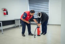 Bomberos de Riobamba capacitan en prevención de incendios