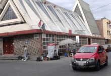 Fachada de la Iglesia de Santa Rosa en Riobamba es remodelada