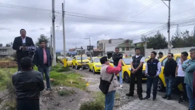 Taxistas de Riobamba contra presencia de taxis de otros cantones