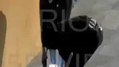 Video | 2 presuntos ladrones de cables en Riobamba