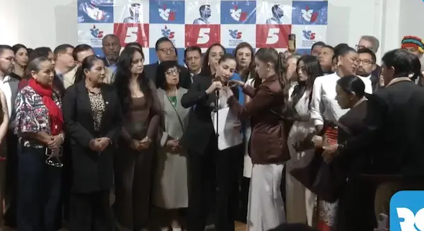 Luisa González se pronuncia sobre su allanamiento