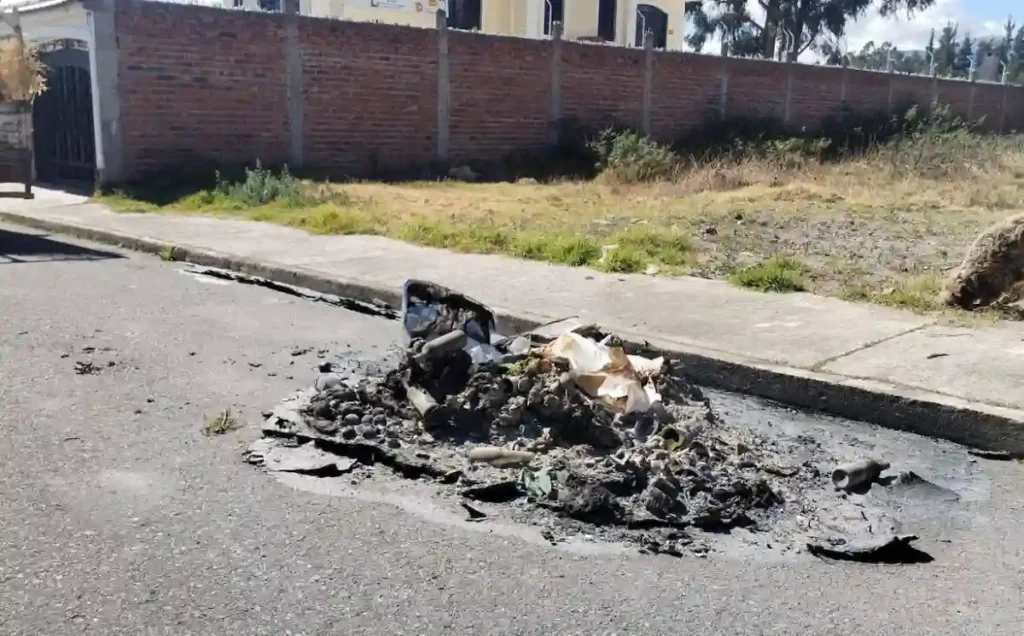 Quemaron basurero en Riobamba: expresan su rechazo