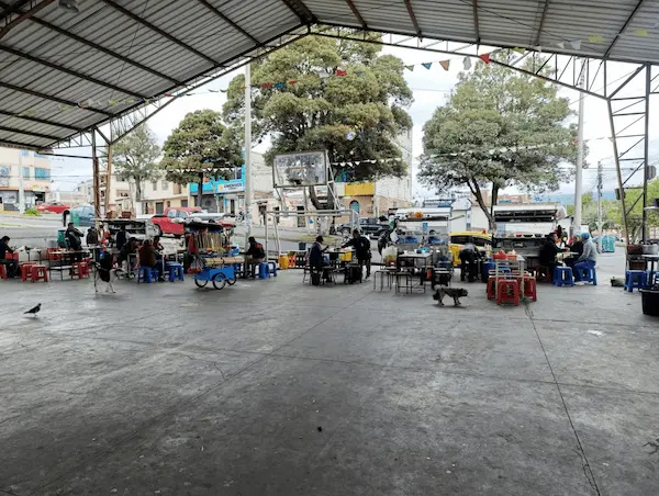 Barrio La Dolorosa en Riobamba tiene su patio de comidas