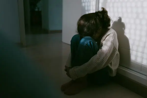 Una inocente vida fue destruida por quien debía cuidarla