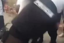 Video | Policías fueron golpeados con piedras por estudiantes