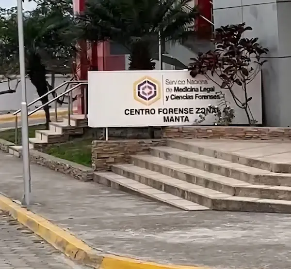 Los cuerpos inertes fueron trasladados al Centro Forense, para practicarles la autopsia de ley