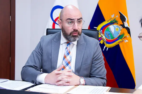 Mario Godoy pide archivar juicio político en su contra